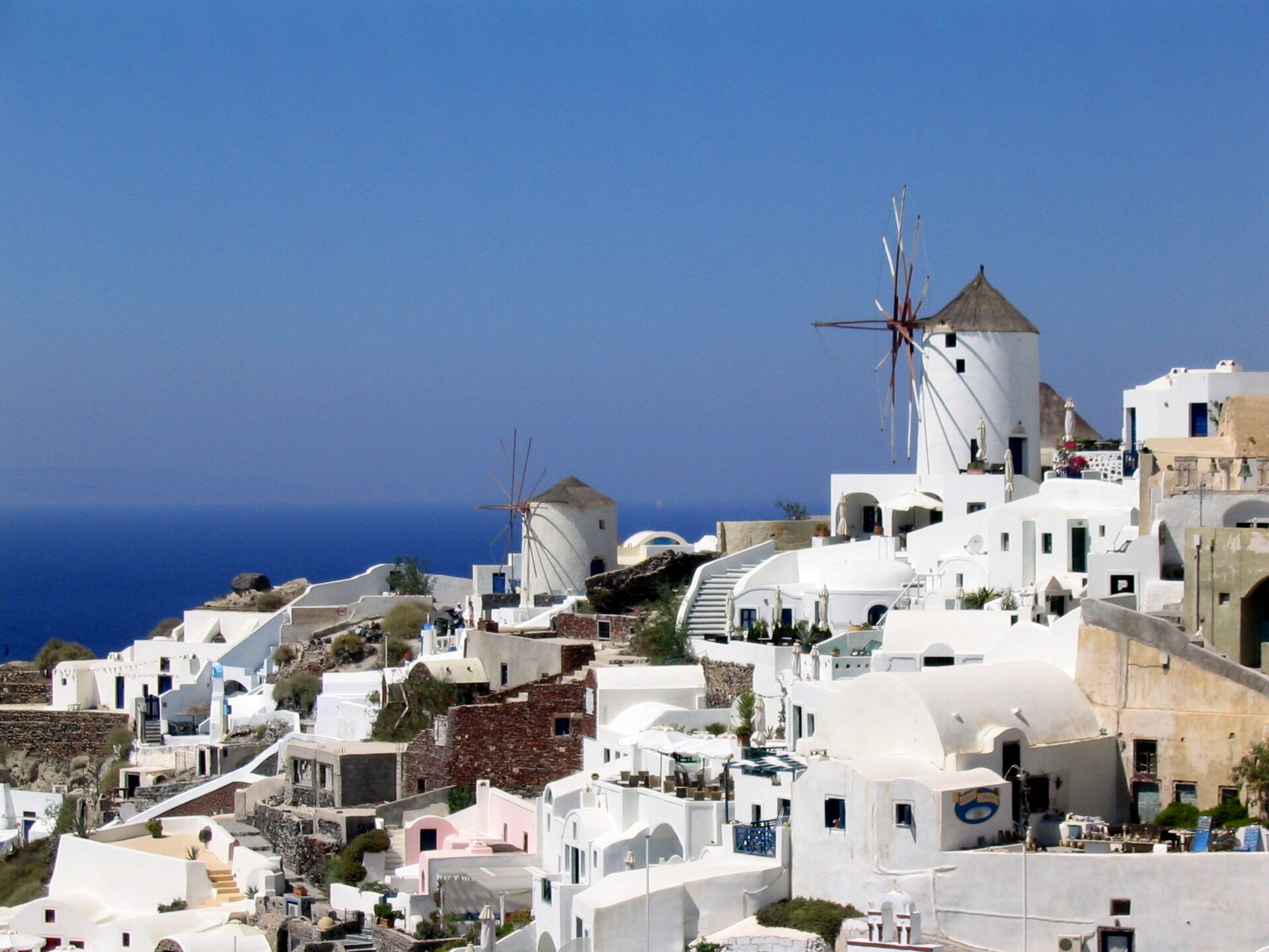 Top greece tours for big families and friends