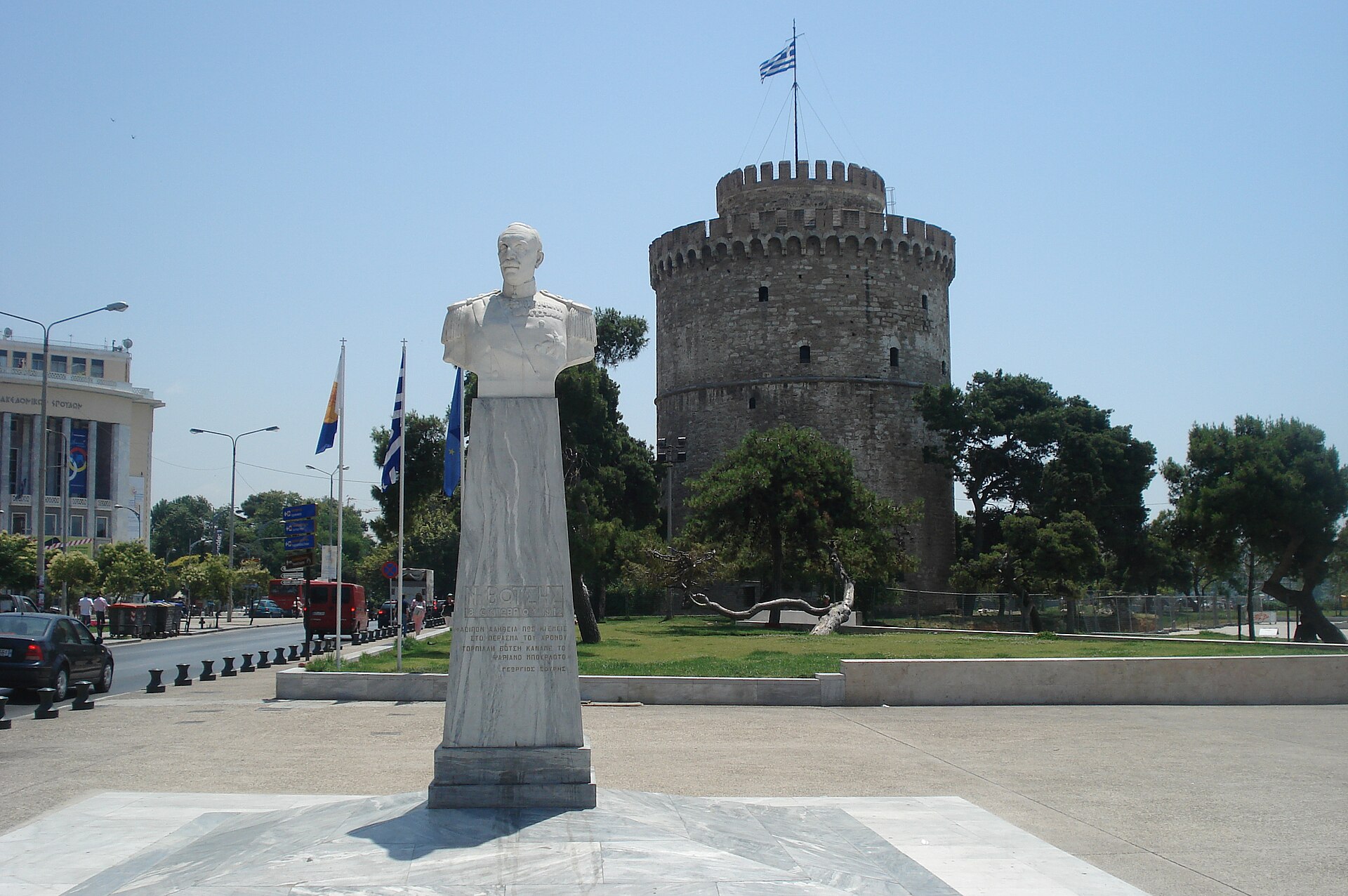Top greece tours for big families and friends